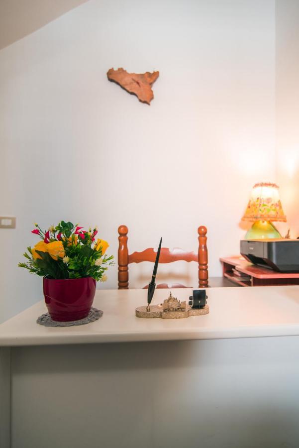 B&B U Prufissuri Авола Екстериор снимка